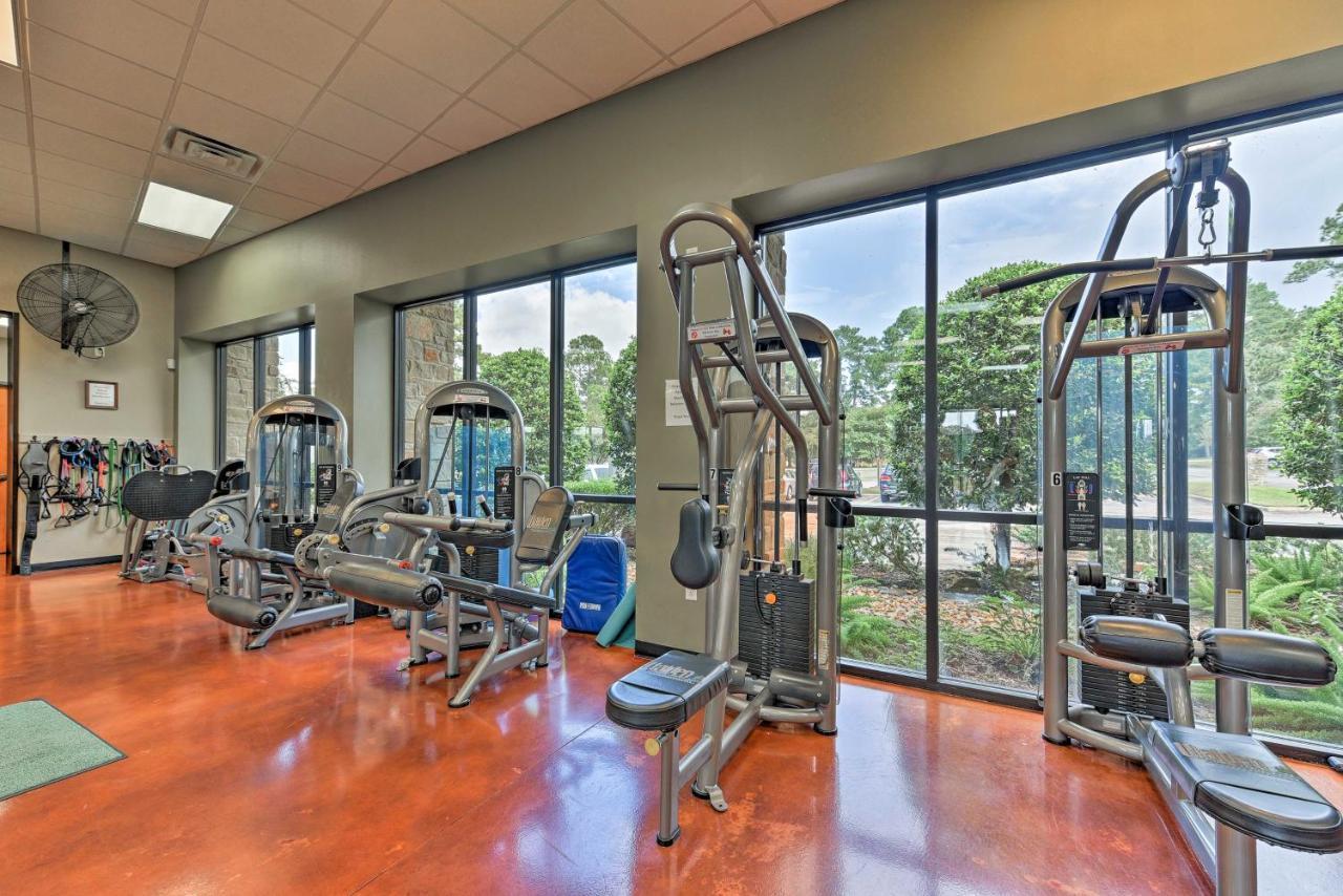 Idyllic Montgomery Condo With Pool And Lake View! Exteriér fotografie
