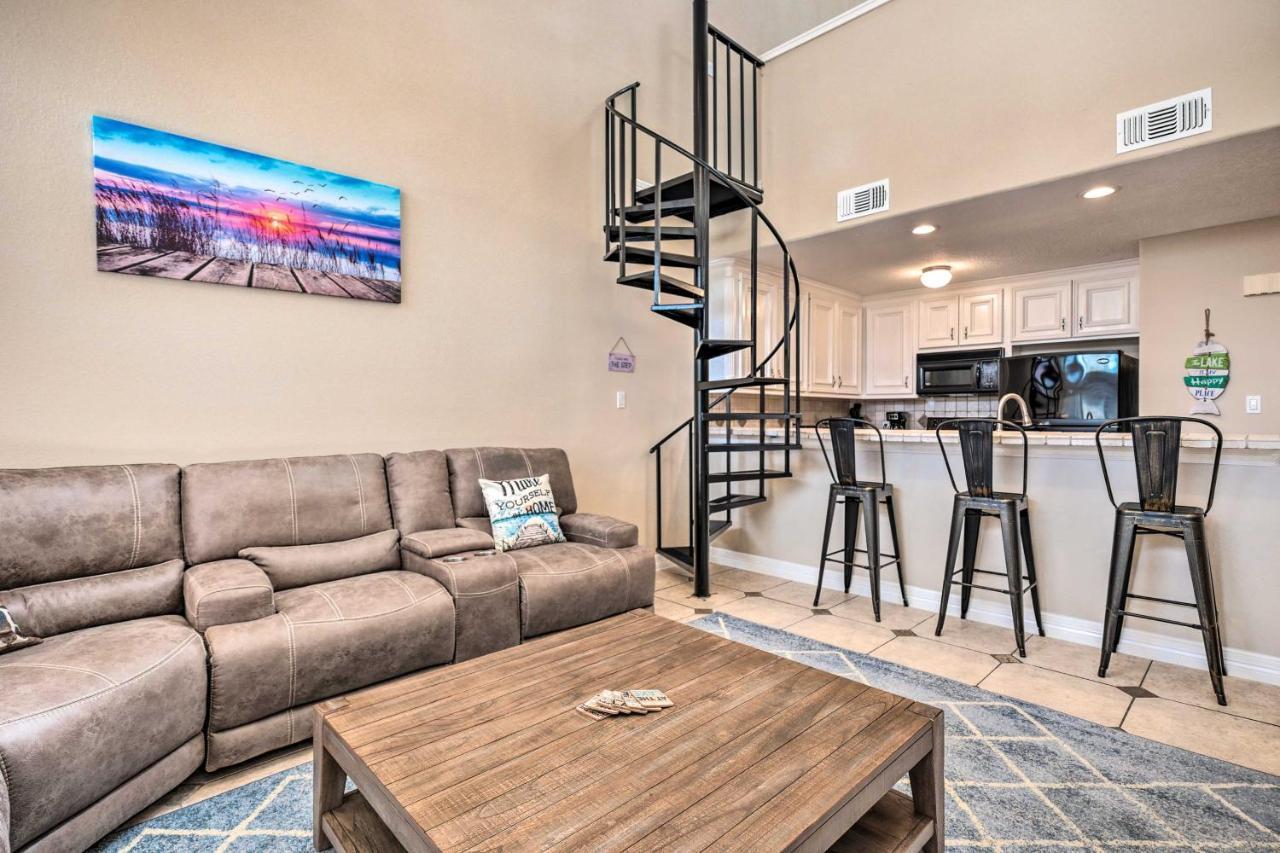 Idyllic Montgomery Condo With Pool And Lake View! Exteriér fotografie