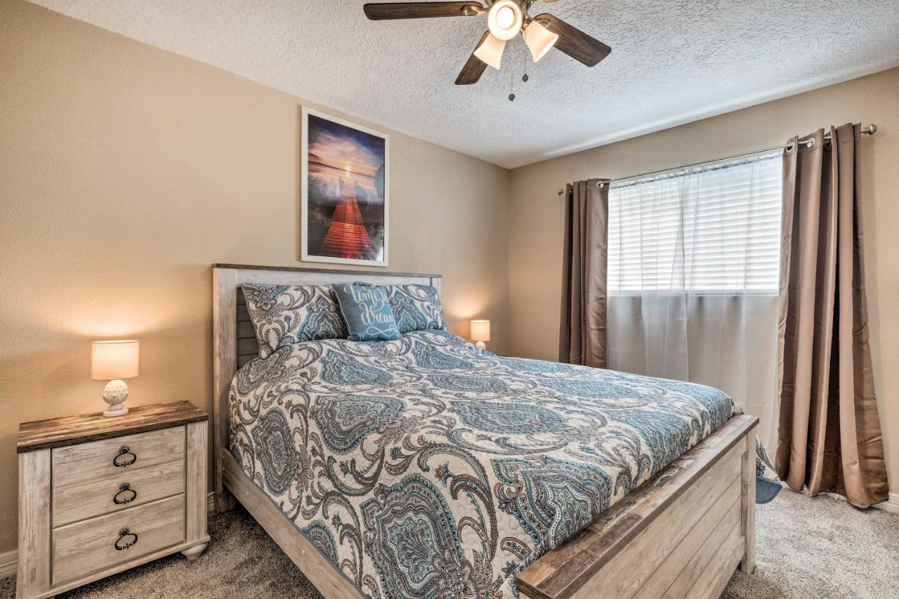 Idyllic Montgomery Condo With Pool And Lake View! Exteriér fotografie