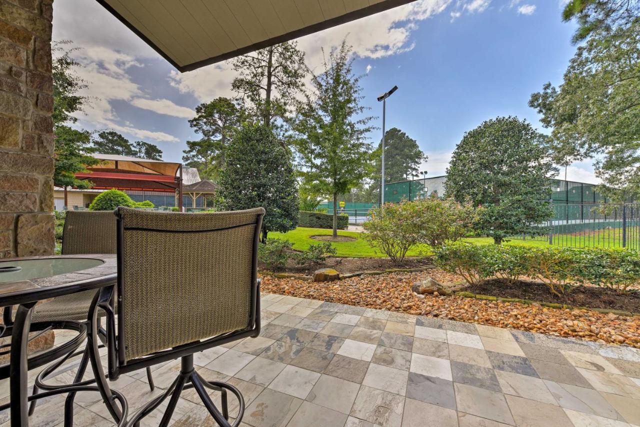 Idyllic Montgomery Condo With Pool And Lake View! Exteriér fotografie