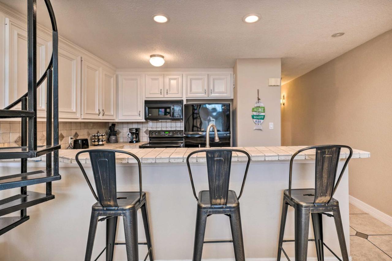 Idyllic Montgomery Condo With Pool And Lake View! Exteriér fotografie