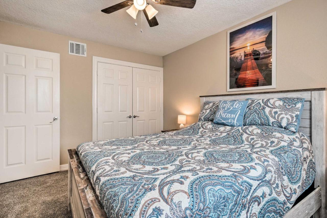 Idyllic Montgomery Condo With Pool And Lake View! Exteriér fotografie